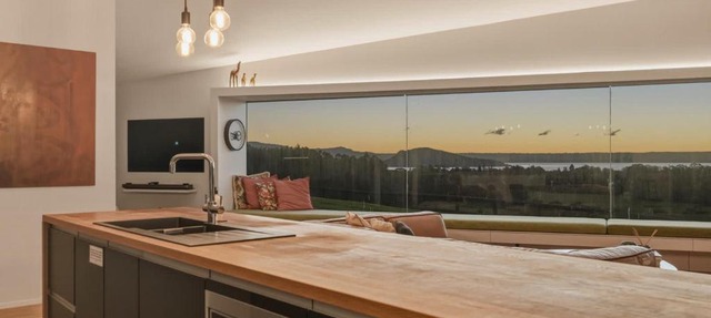 Slice of Paradise - Swimming Pool Spa Pool & Country Views