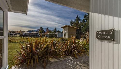 Snowcano Cottage - Rangataua Holiday Home