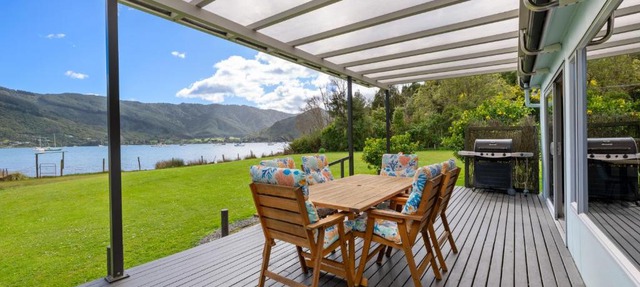 Sounds Serenity - Marlborough Sounds Holiday Home