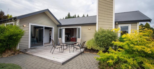 Southland Sounds - Te Anau Holiday Home