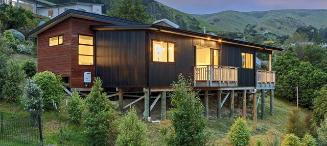 Spa Pool, Sea and Stunning Views | Cass Bay Escape