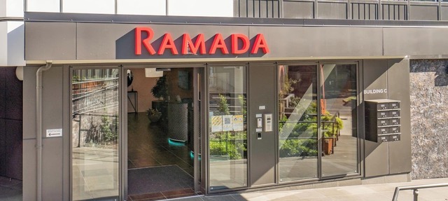 Spacious 3-Bedroom Apartment in Epsom – Next to Westfield Newmarket