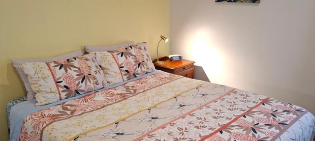 Spacious bedroom so close to Hamilton Gardens