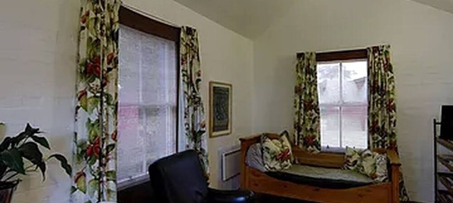 Spacious Suite Rental with a Complimentary Breakfast near Halswell, South Island