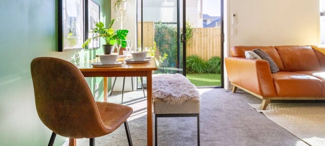 Stadium Walk Townhouse + Outdoor Dining