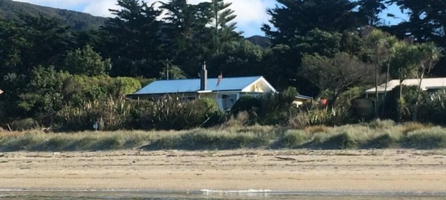 Starfish - magical beach front retreat