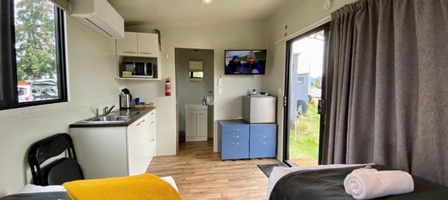 Stunted Totara, Unit 1