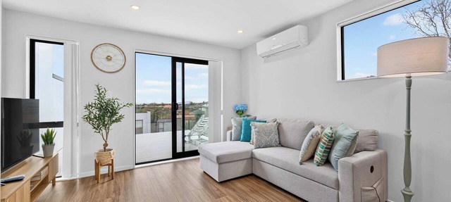 Sunny 3BR Retreat Browns Bay Beach Zodiak Stays