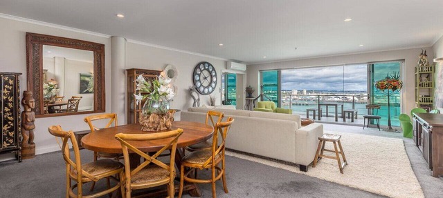 Sweeping Harbour Views, Spacious Two-Bedroom on PW