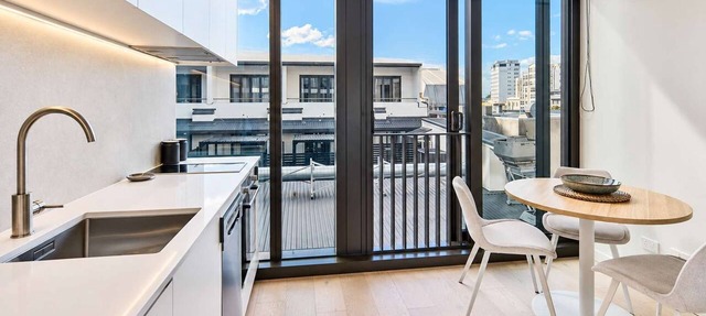 Te Aro 1BR with Pool & Gym in Wellington CBD