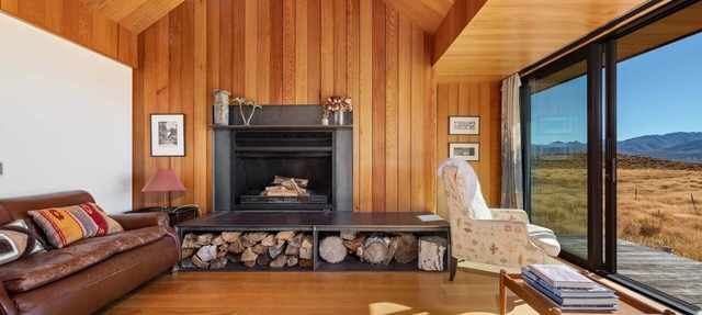 Te Toka Villa | Tekapo Views + Sleep Under Stars