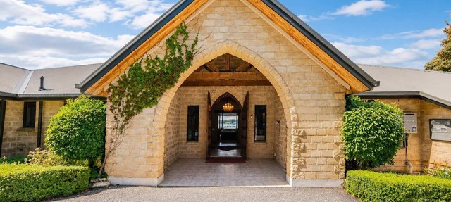 Tekapo King Room | Lake + Mountain Views | Pukaki