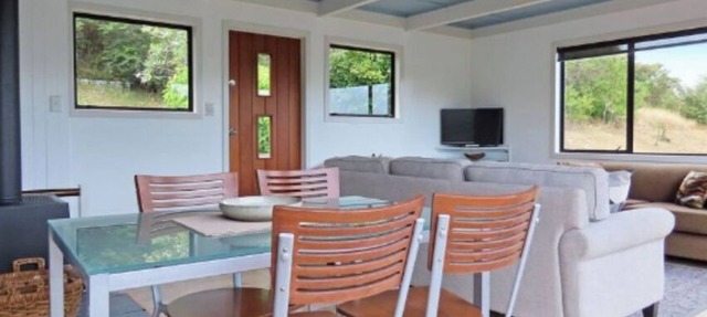 Teo Keo Kinga - Rocky bay, Waiheke island, New Zealand