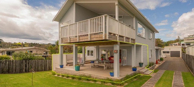 The Beach House - Kuaotunu Holiday Unit