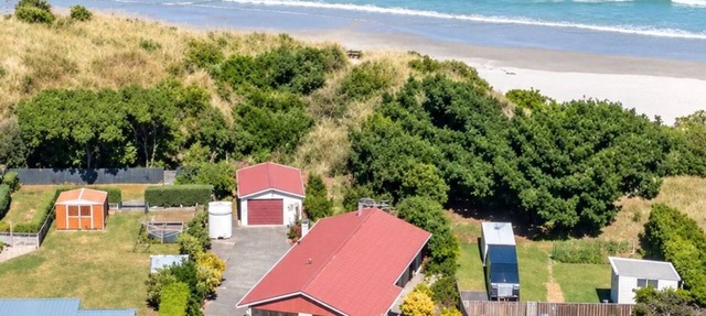 The Beach House - Private beach access and SKY SPORT