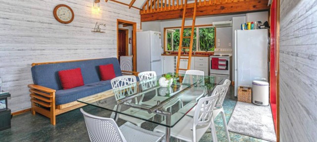 The Beach House - Tairua Holiday Home