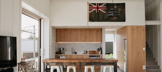 The Boat House - Rustic Luxury in Matakana