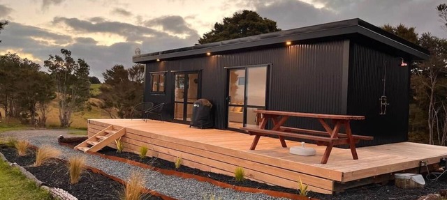 The Cabin & Sauna @ The Highlands