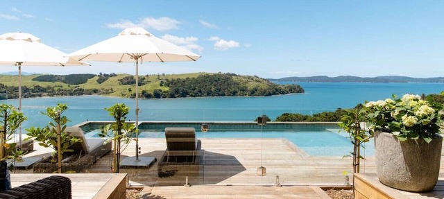 The Farmhouse; Hauraki Views & Tranquil Luxury