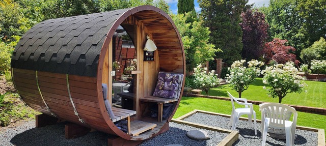 The Fern & Thistle Boutique Accommodation - Drinks, Hotpool, Sauna