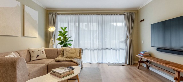 The Fernhill Nest | Cosy 1-Bed · Your QT Base
