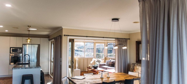 The Grove - Lake Taupo Holiday Home