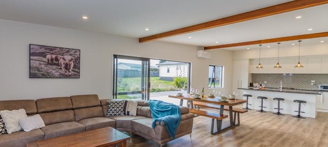 The Heartwood Lodge - Ohakune Holiday Home