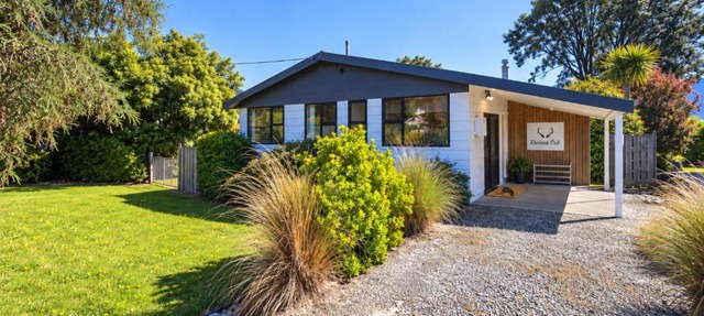The Kiwiana Crib