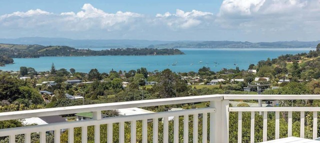 The Lookout | Stay Waiheke