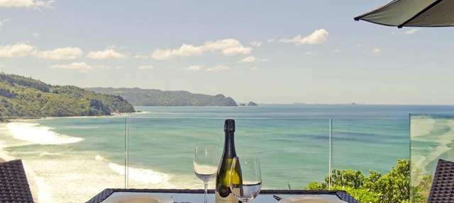 The Lookout - Tairua Holiday Home