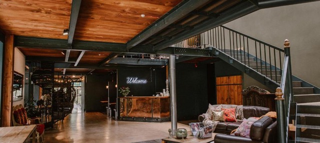 The Narrows Landing Hotel