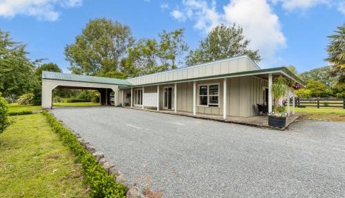 The Olde Store - Hunua Holiday Home