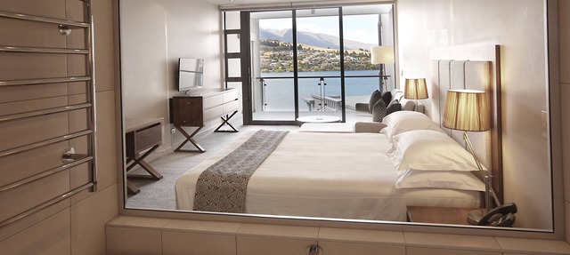 The Rees Hotel and Luxury Apartments