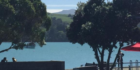 The Studio Akaroa with car park