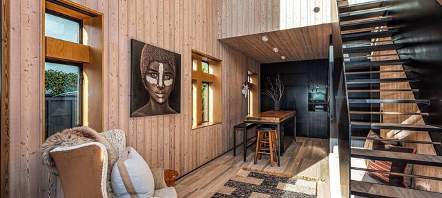 The Sumner Escape | Sleeps 5, Walk to Beach