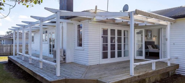 The White Veranda - renovated character home
