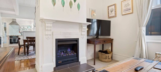 Timeless 2BR Grey Lynn Cottage w Fibre - WiFi