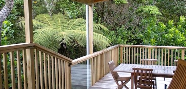 Tiromoana - Mathesons Bay Holiday Home