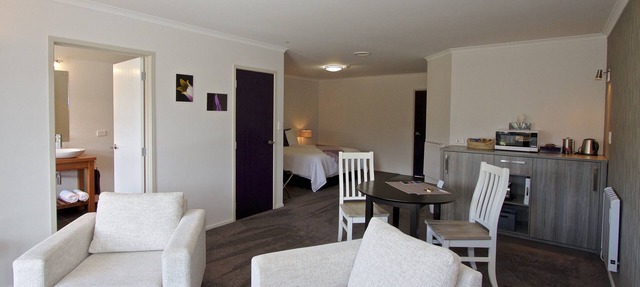 Tongariro Suites at The Rocks
