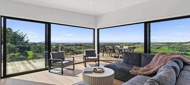 Top of the Hill - Stylish hilltop escape with sweeping coastal views