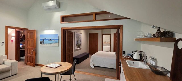 Treetops Lodge & Estate