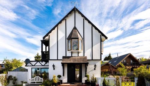 Tudor Rose