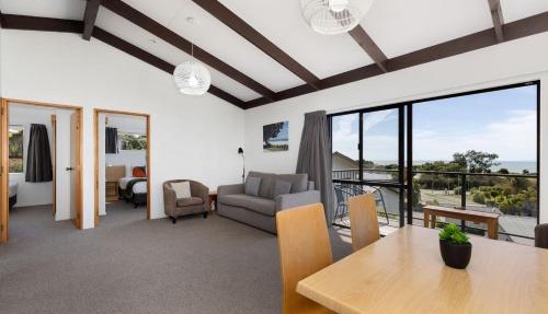 Two Bedroom Apartment Sea View