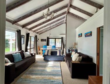 Typical Kiwi Family Holiday Home in the Coromandel