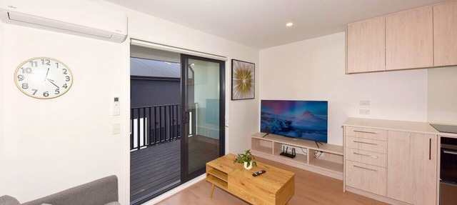 Urban Haven on Moorhouse Avenue