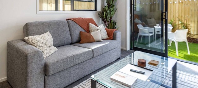 Vibrant CBD Townhouse - Sleeps 4 + Stadium