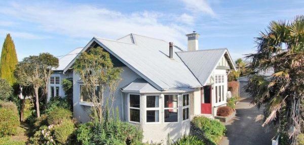 Victorian Villa - 3 Large Bedrooms with Seaviews