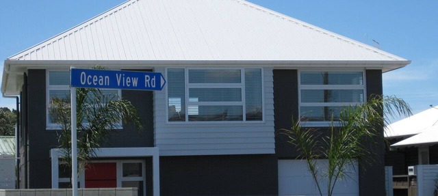 Waihi Beach NORTH end and NO roads to cross