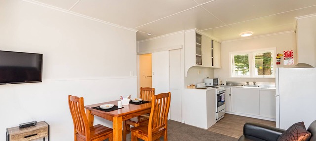 Waitangi Beach Bach 30B