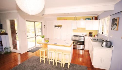 Waiwera Beach GetAway